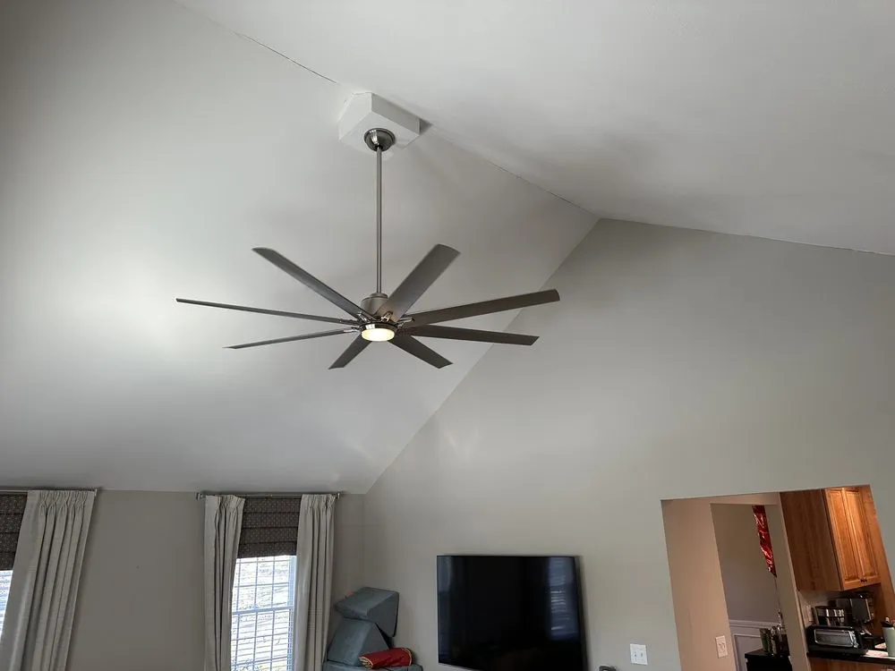 Slide of Janusz Electric