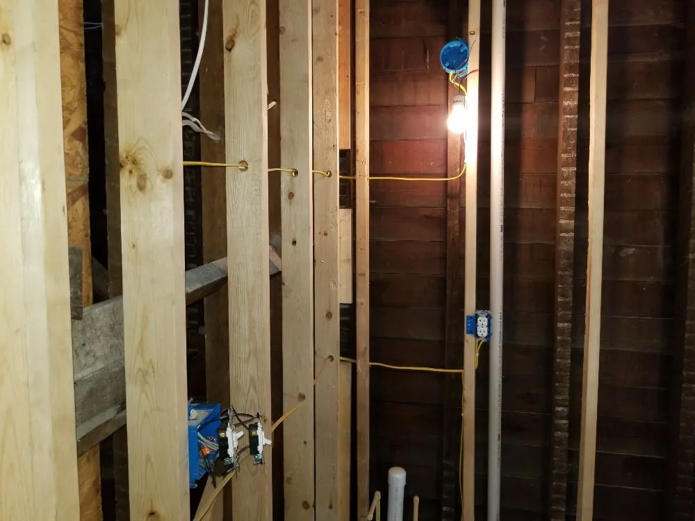 Certified electrician providing emergency electrical service in Liberty Township, OH - Jarmon Home Solutions