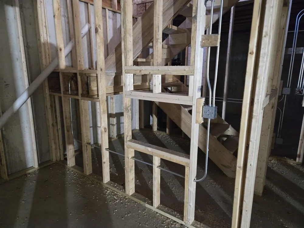 Slide of Jaro Electric