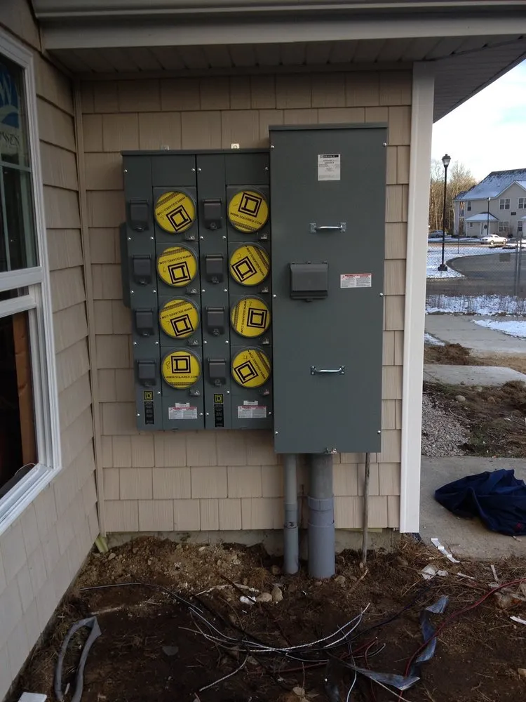 Slide of Jason Cabral Electrician