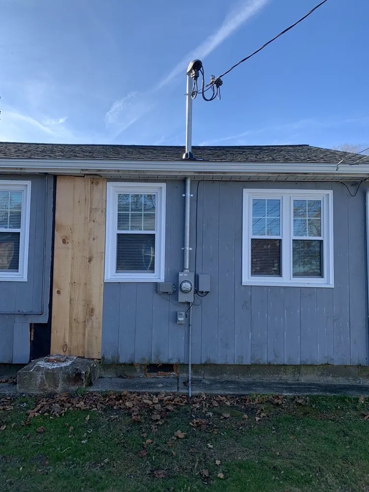 Slide of Jason Cabral Electrician