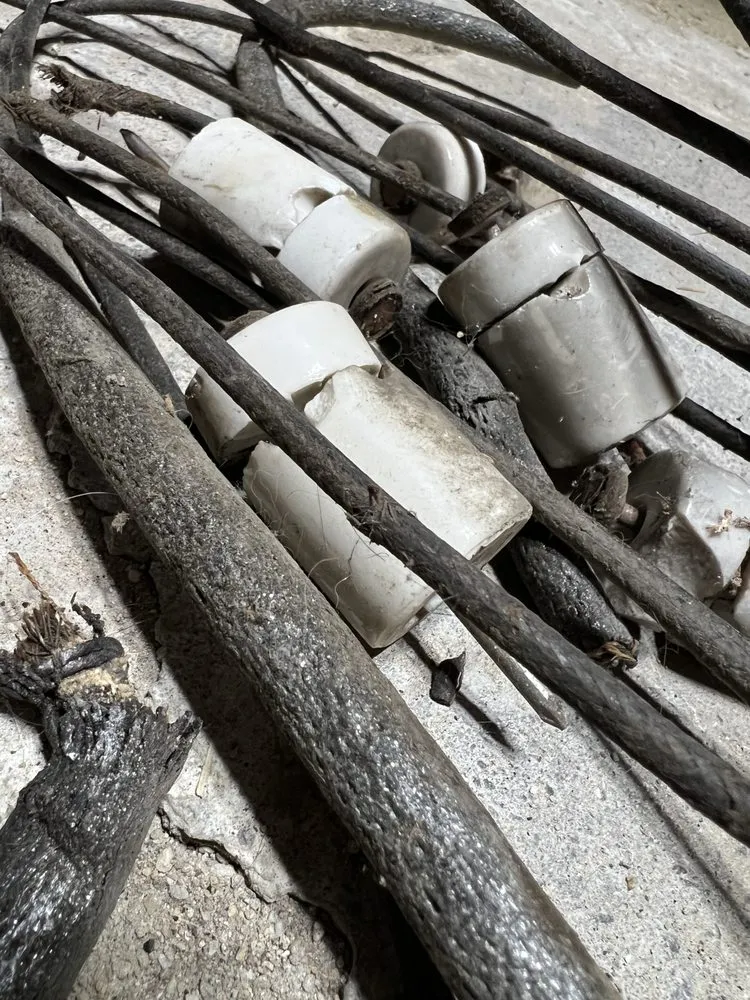 Slide of Jason Howell Electrician