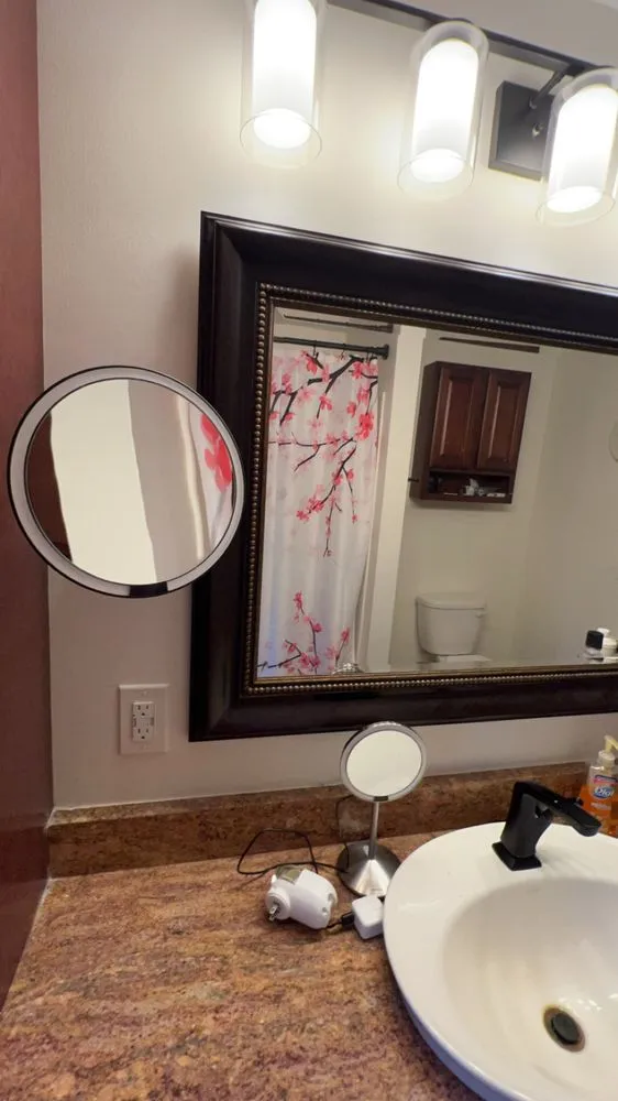 Slide of Jason Howell Electrician