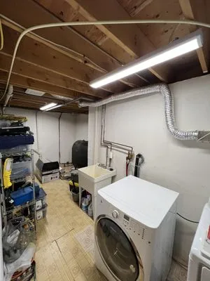 Jason Howell Electrician