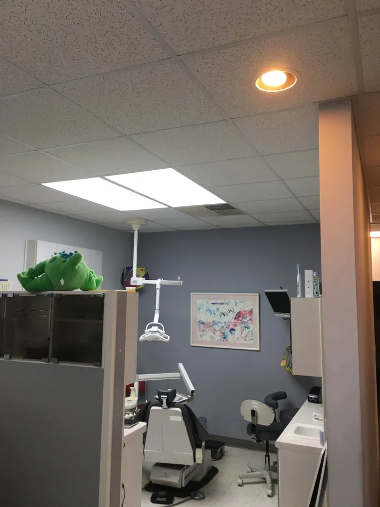 Professional electrician providing electrical repair in Yorktown, VA - Jaswal Electrical
