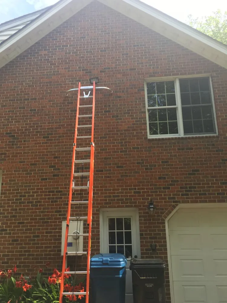 Professional electrician providing circuit breaker repair in Yorktown, VA - Jaswal Electrical