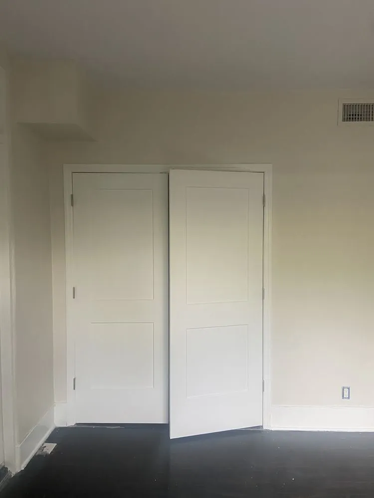 Slide of Javier Electrical & Handyman Services