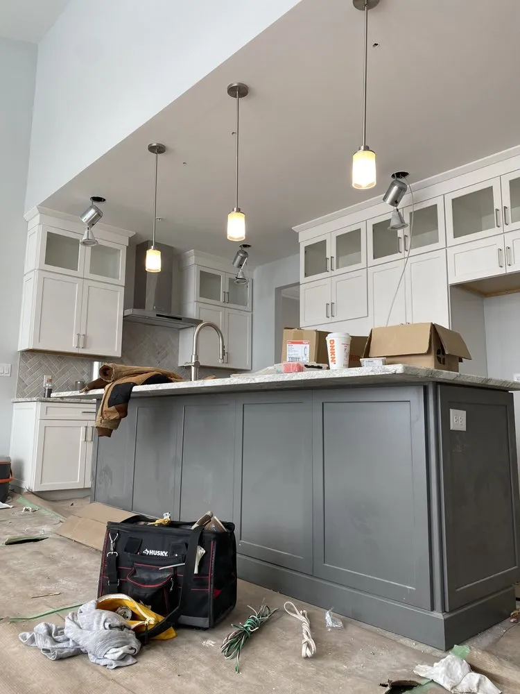 Slide of Javier Santiago Electric