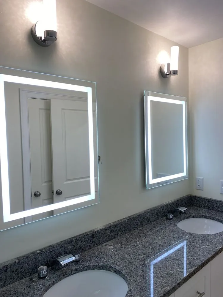 Slide of Javier Santiago Electric