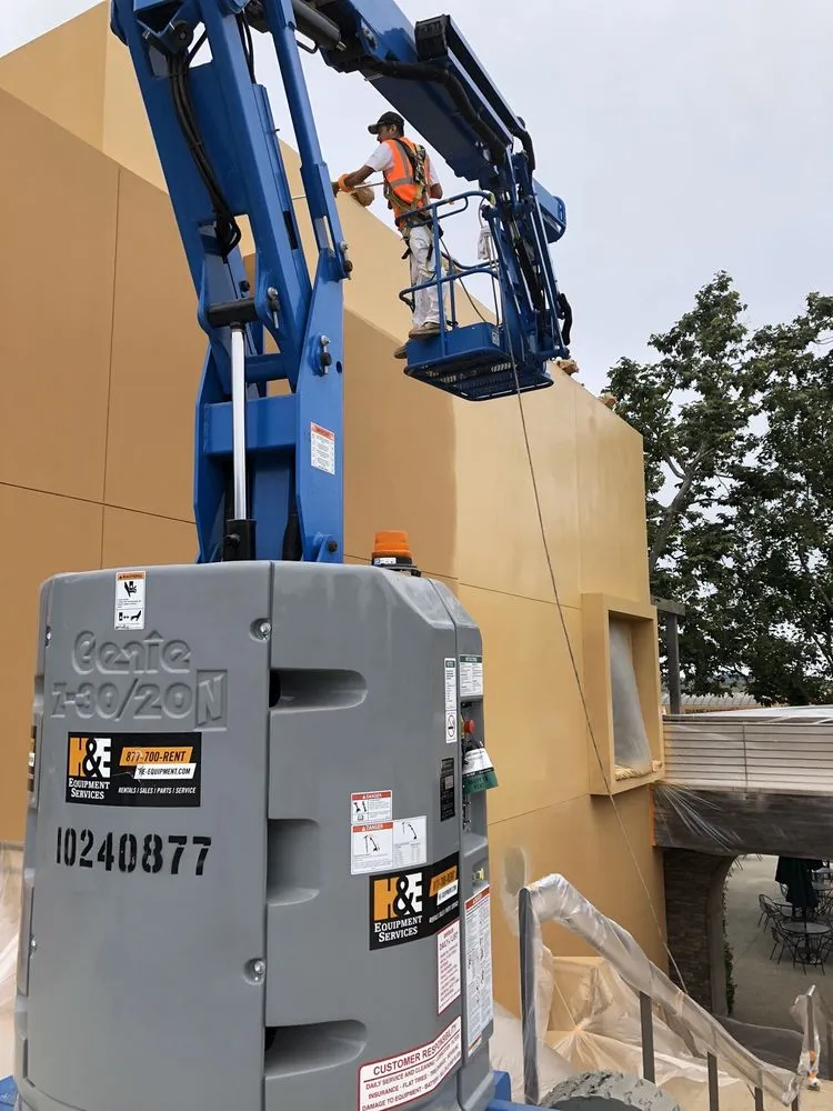 Slide of Javier’s Handyman Services