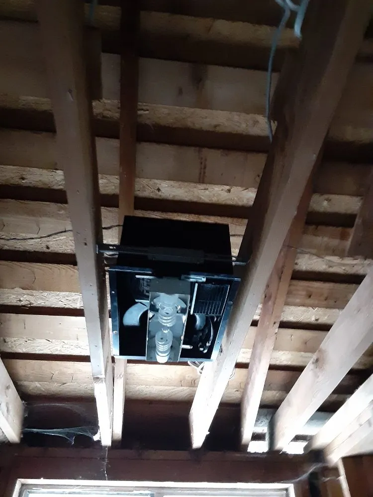 Slide of Jay Johnson Electrician