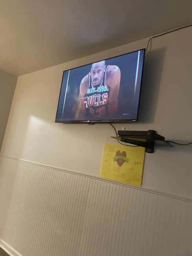 Slide of Jaybee's Handy Services