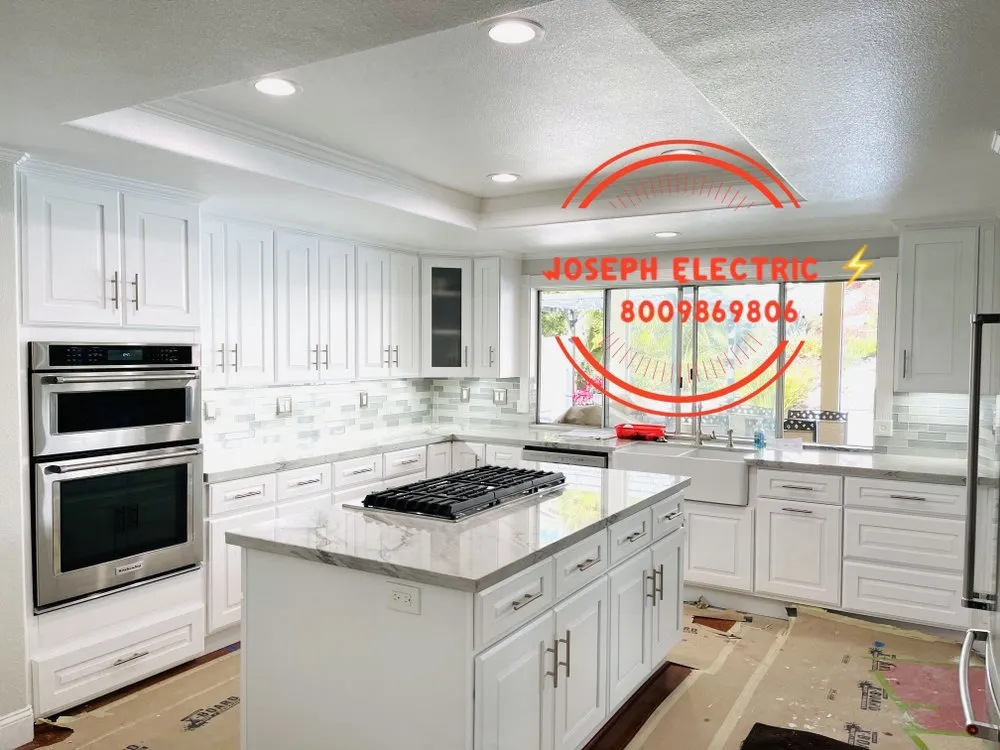 Slide of Jayo Electric