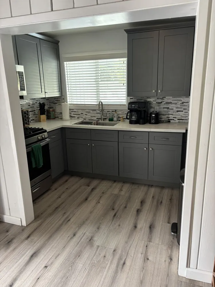 Slide of Jayslove Cleaning