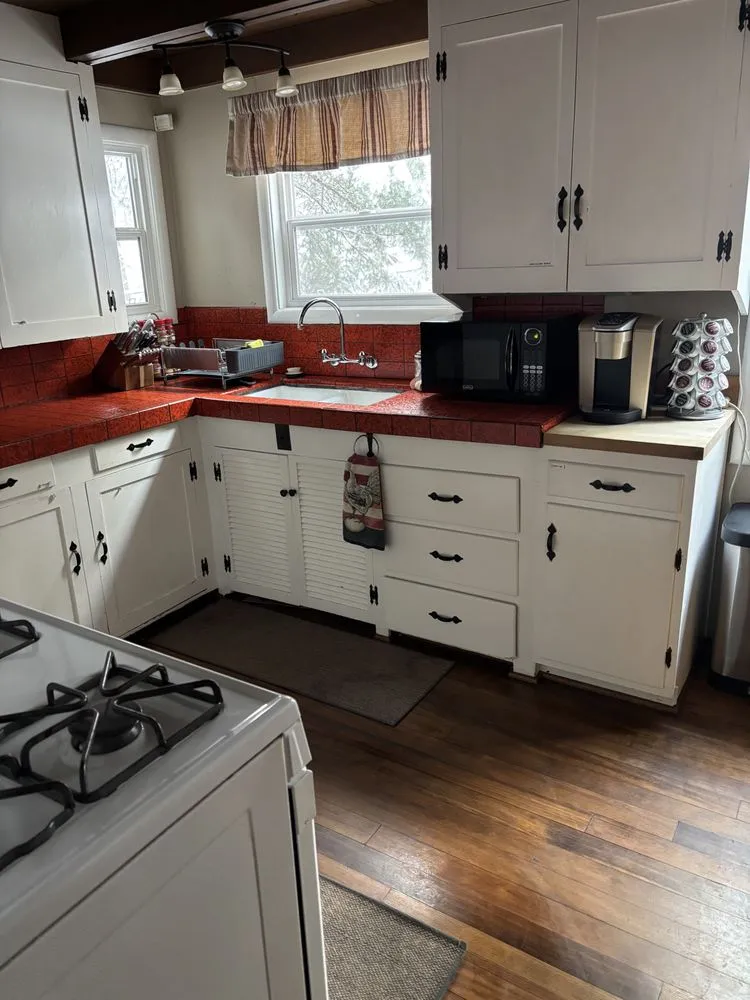 Slide of Jayslove Cleaning