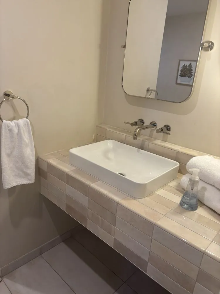 Slide of Jayslove Cleaning