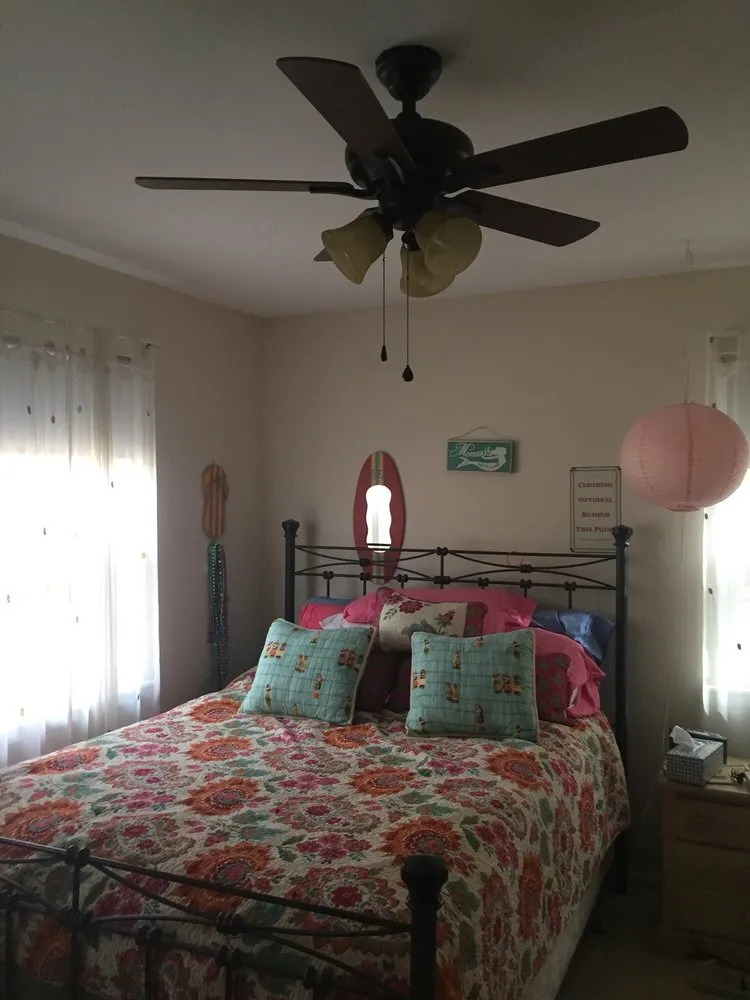 Reliable electrician providing electrical repair in ,