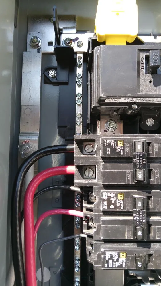 Slide of JC Alameda Electrician Services