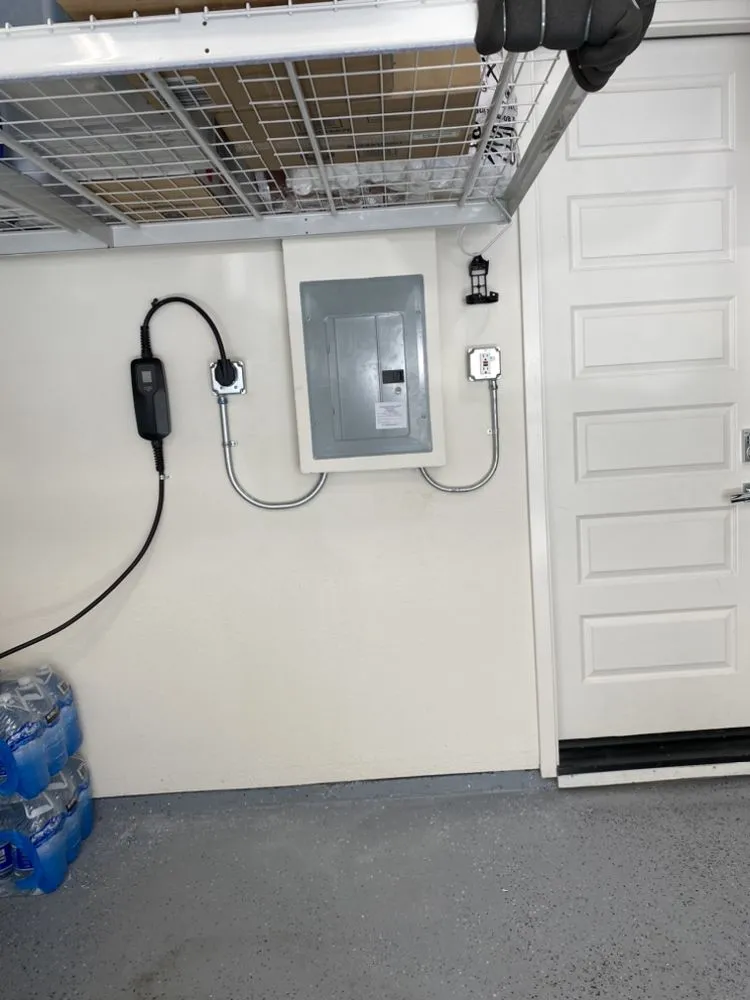 Slide of JC Alameda Electrician Services