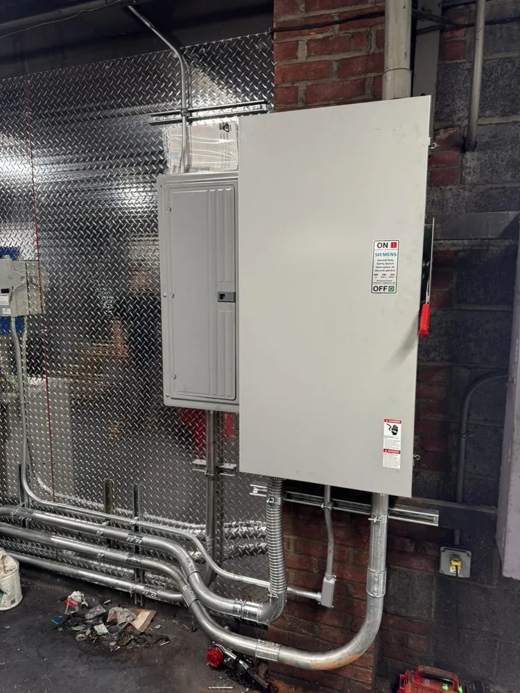 Reliable emergency electrical service service in Huntingdon Valley, PA - JCJ Electric