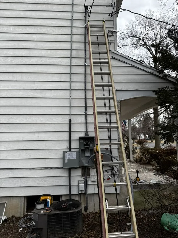 Emergency electrician providing lighting installation in Huntingdon Valley, PA - JCJ Electric