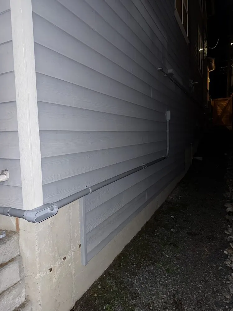 Emergency electrical service for homes in electrical repair, by