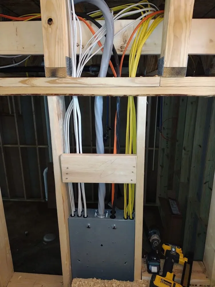 Expert outlet and switch repair service in Whitesburg, GA - JCWorks