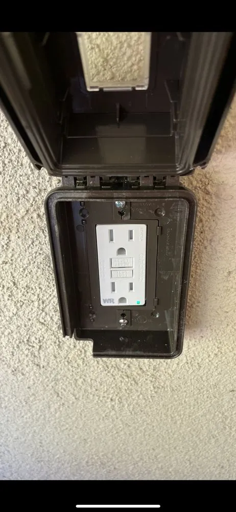 Slide of JD Electrical Services