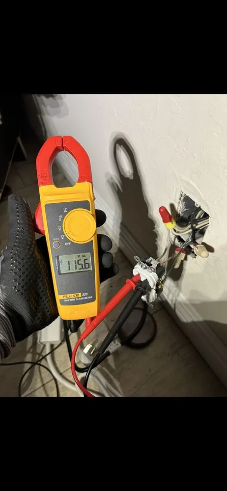 Slide of JD Electrical Services