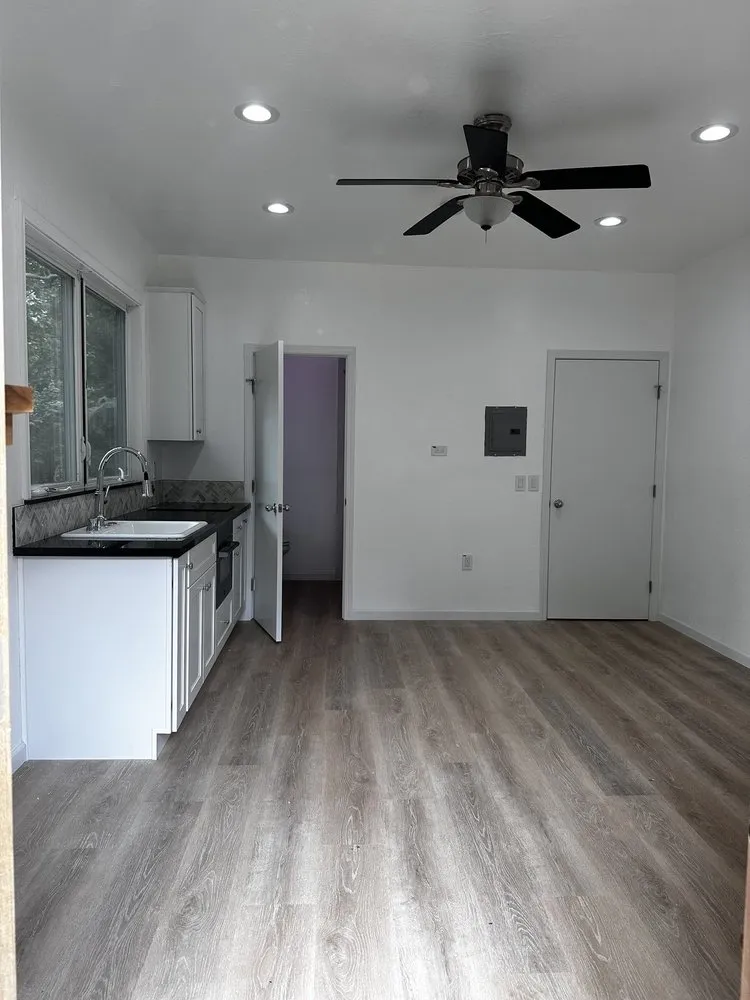 Slide of JD General Construction