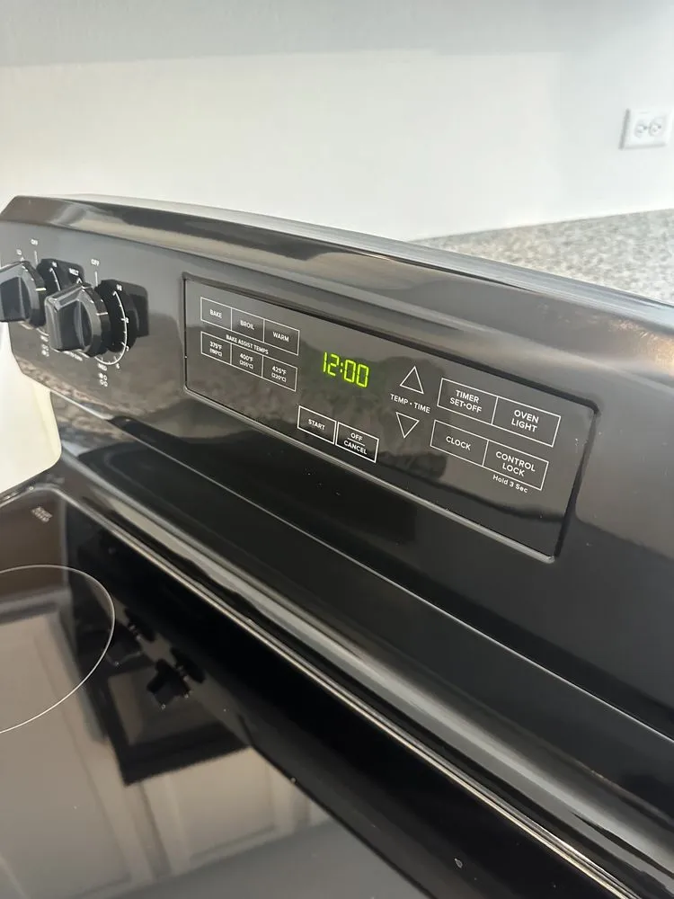 Slide of JD&E Electric