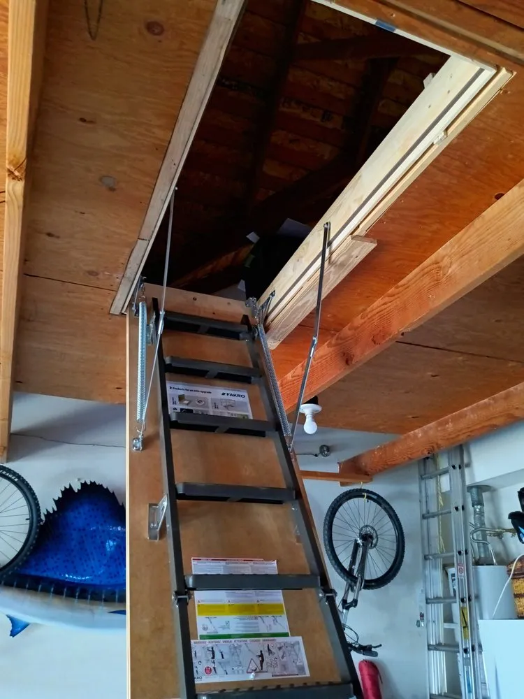 Expert electrician providing emergency electrical service in Arden-Arcade, CA - JDM Repair Services
