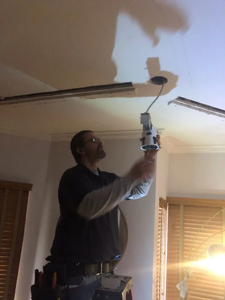 Slide of JE Electric