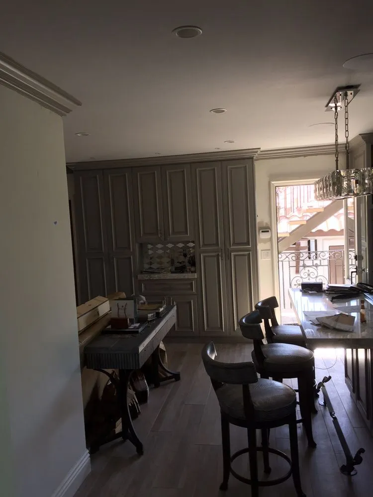 Slide of JE Electric