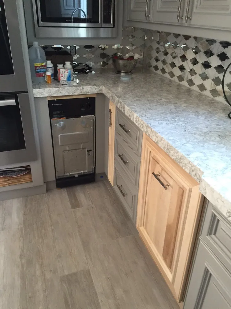 Slide of JE Electric