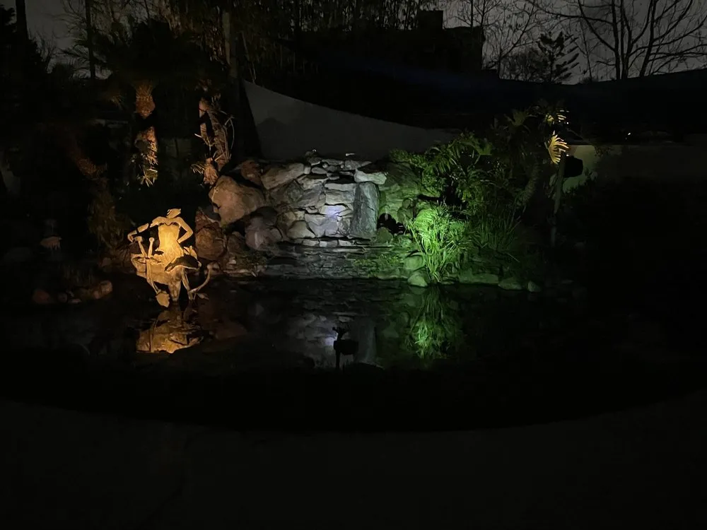 Slide of JE Electric