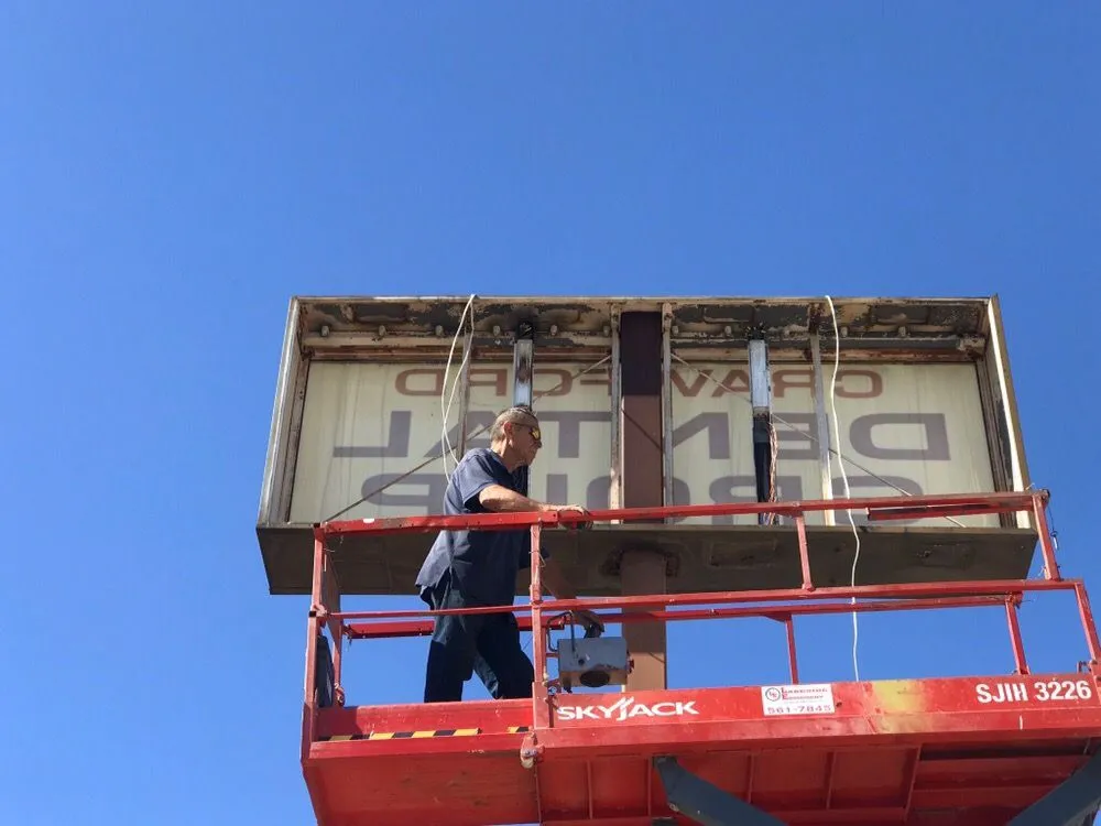 Slide of JE Electric