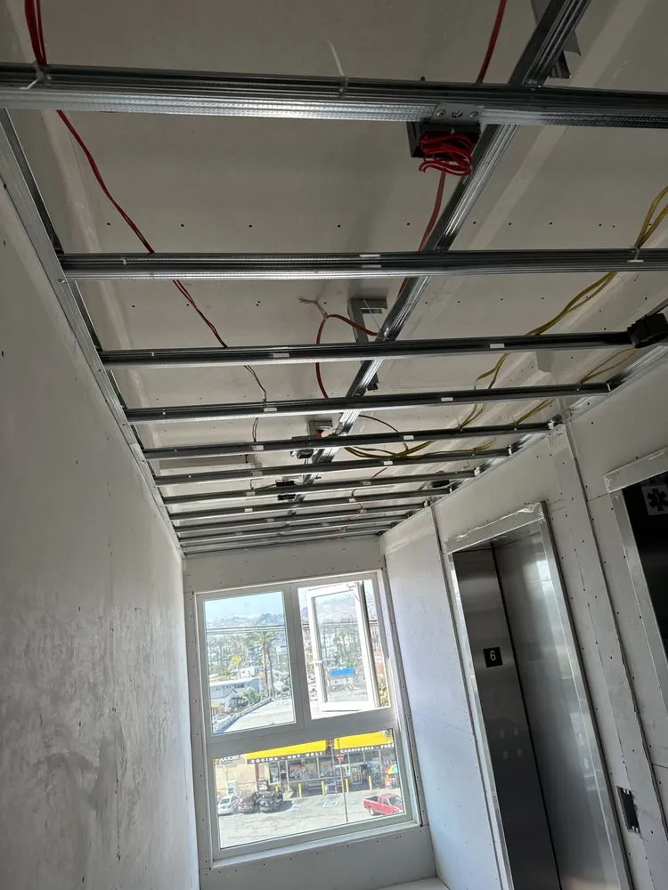 Slide of J&E Handyman Services