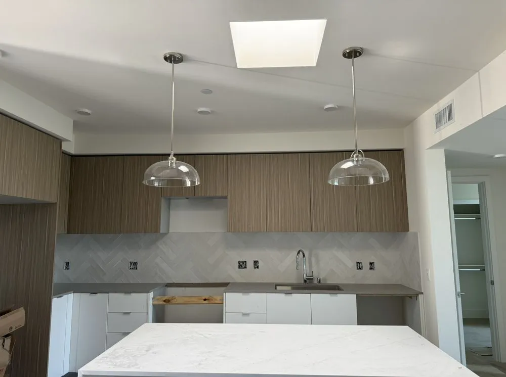 Slide of J&E Handyman Services