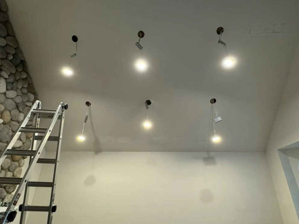 Slide of J&E Handyman Services