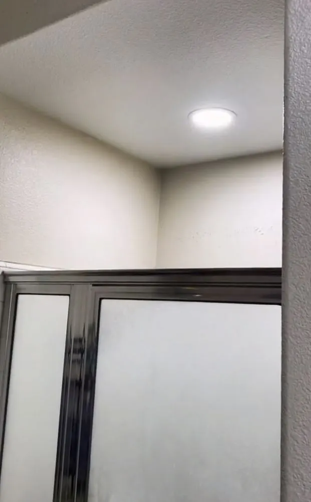 Slide of Jecor Electric