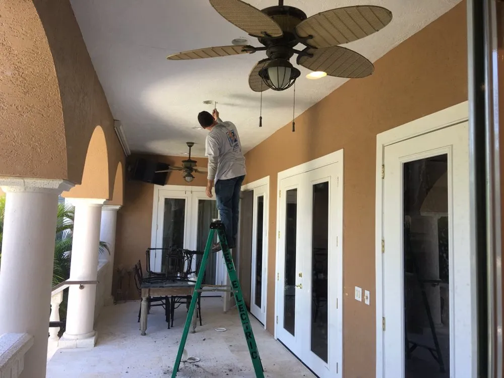 Slide of Jeec Electric