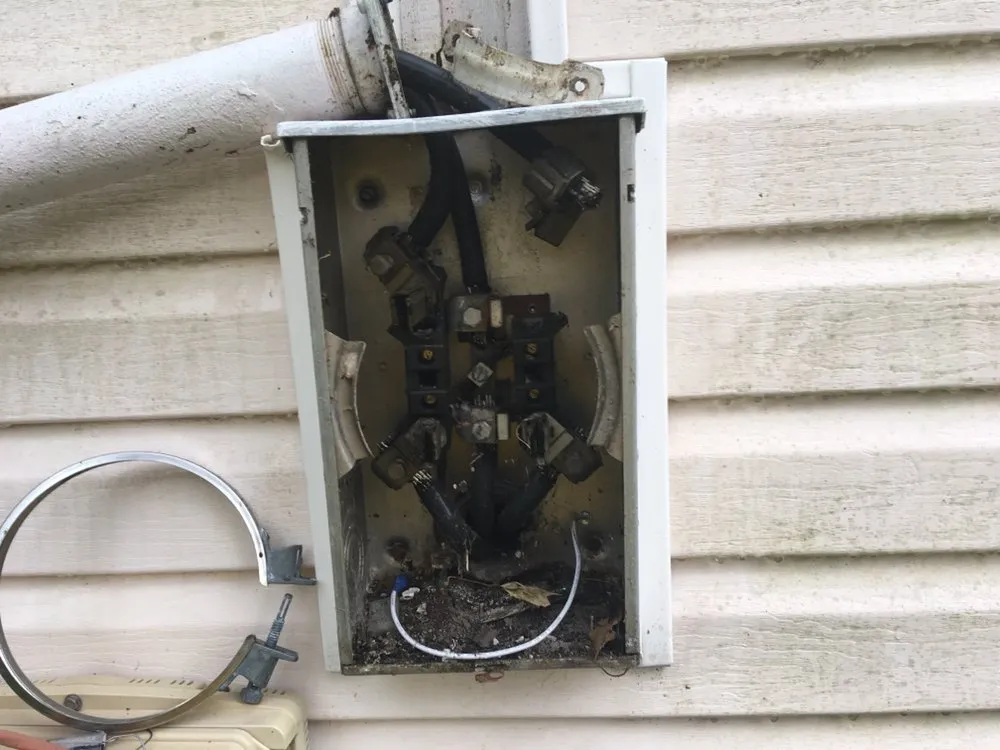 Slide of Jeec Electric