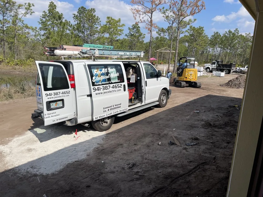 Slide of Jeec Electric