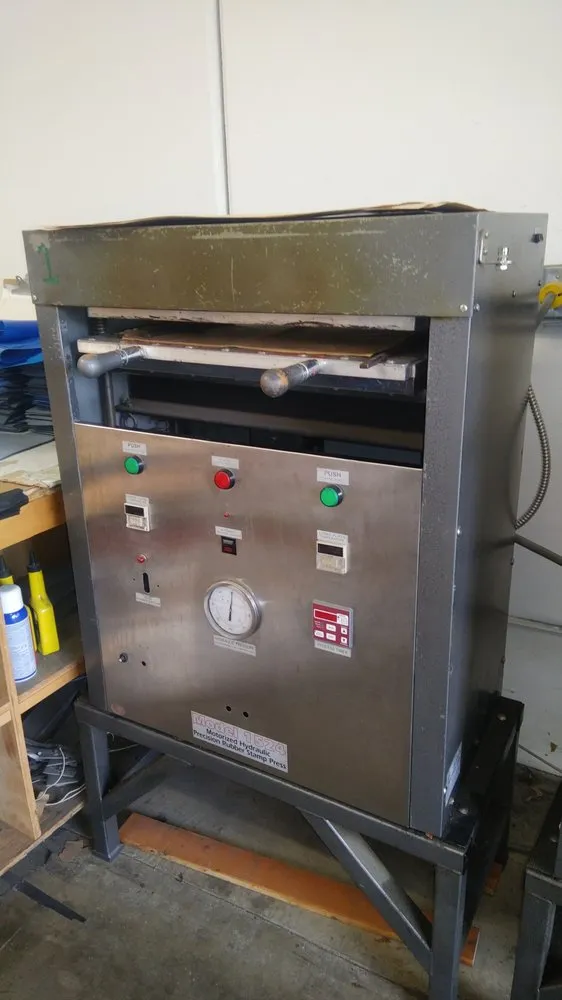 Licensed emergency electrical service in ,  by Jeff Moore's Electrical Service