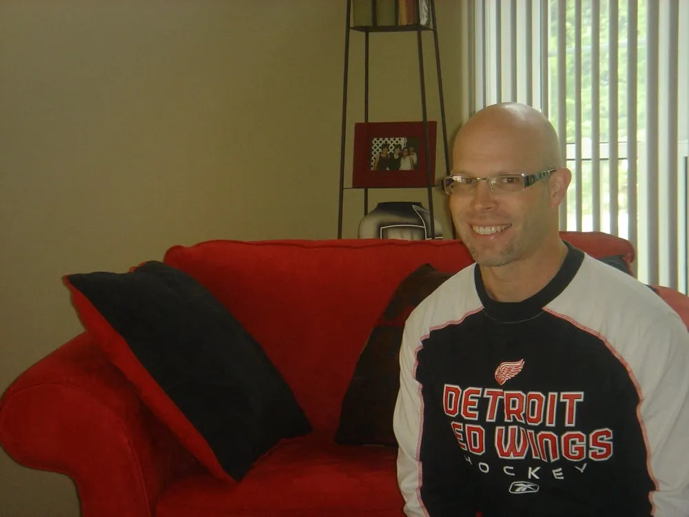 Slide of Jeff Thomas Electric