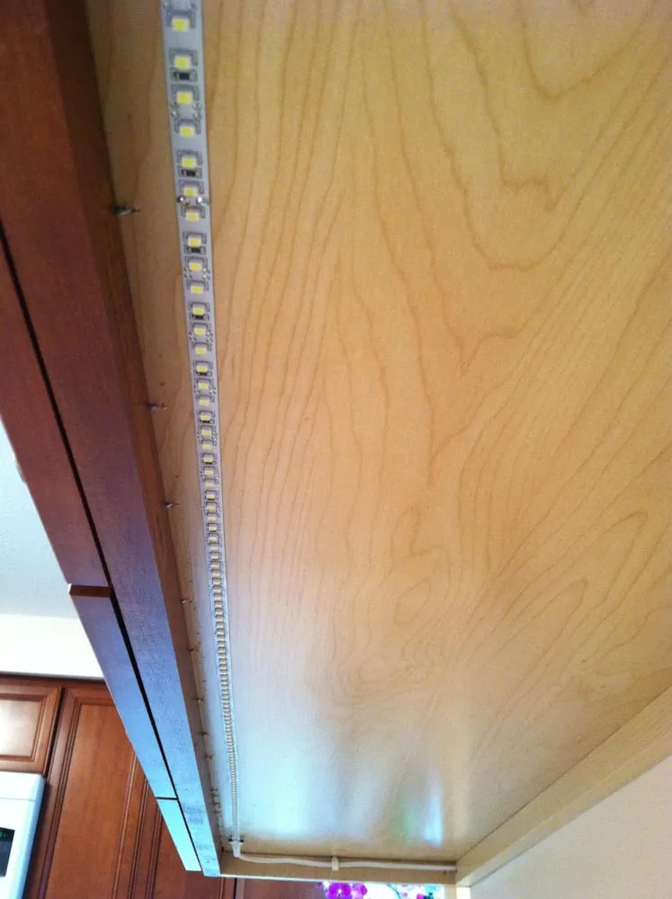 Slide of Jeff Thomas Electric