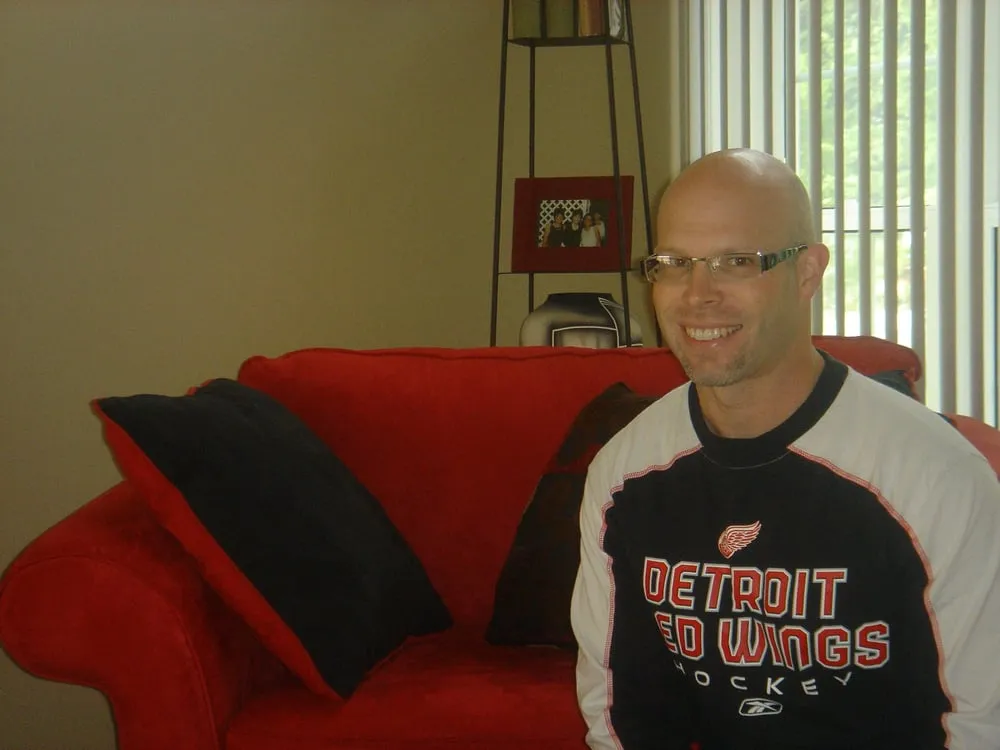 Slide of Jeff Thomas Electric