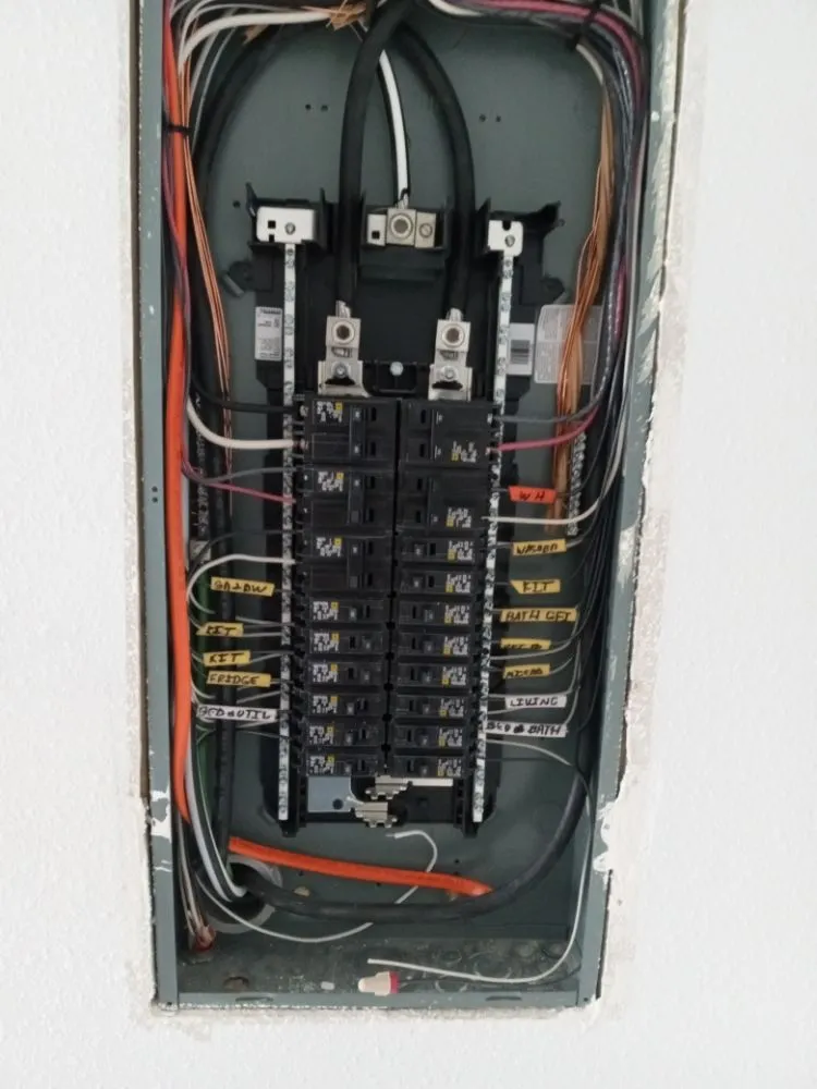 Affordable electrician providing electrical repair in Jamestown, MO - Jeff's Handyman service