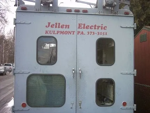 Emergency circuit breaker repair in Kulpmont, PA by Jellen Electric